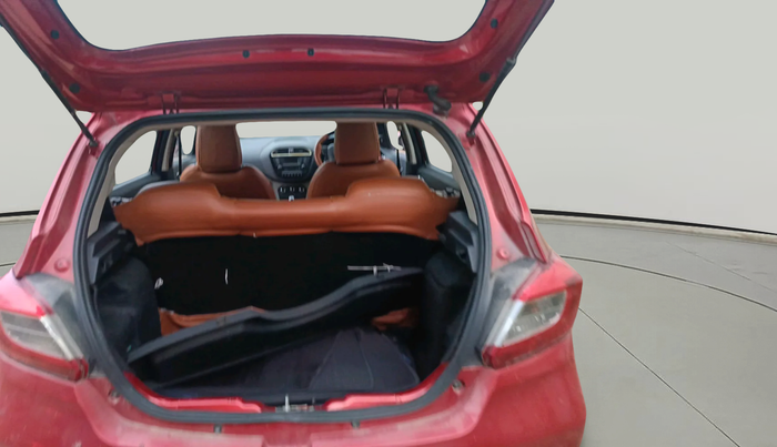 2018 Tata Tiago XZ PETROL, Petrol, Manual, 72,652 km, exterior