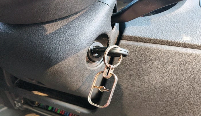 2019 Volkswagen Polo TRENDLINE 1.0L, Petrol, Manual, 74,755 km, interior