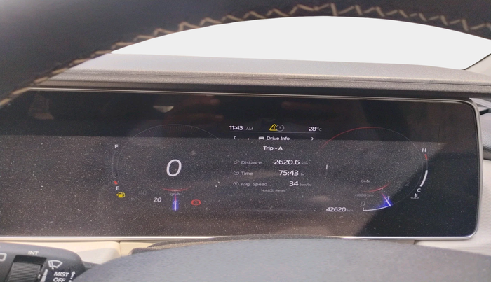 2022 Mahindra XUV700 AX 5 D MT 7 STR, Diesel, Manual, 42,620 km, interior