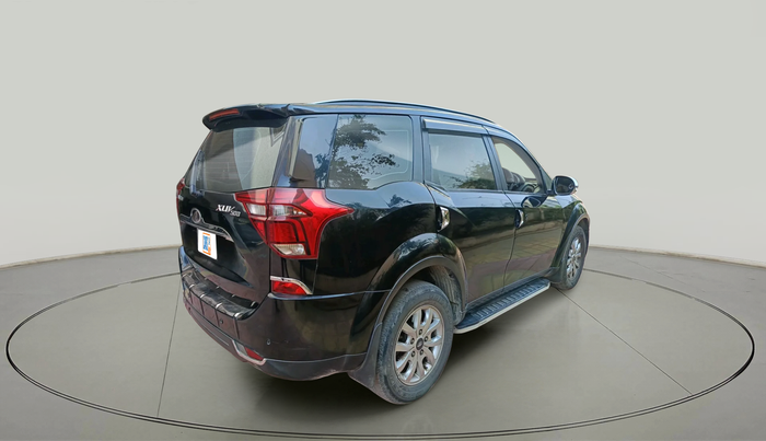 2019 Mahindra XUV500 W9, Diesel, Manual, 1,01,156 km, exterior