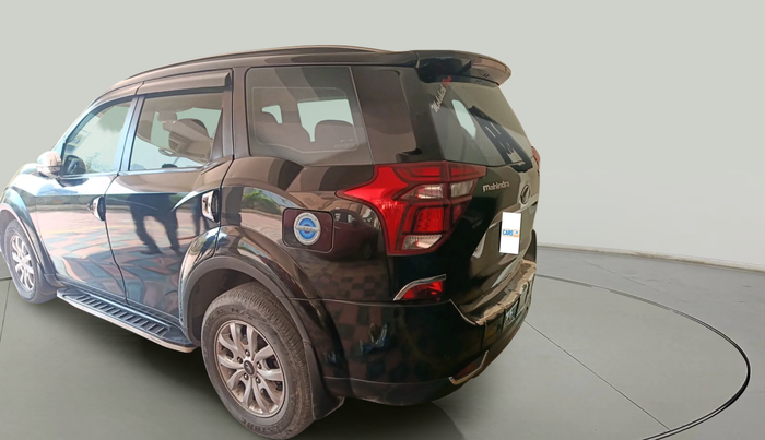 2019 Mahindra XUV500 W9, Diesel, Manual, 1,01,156 km, exterior