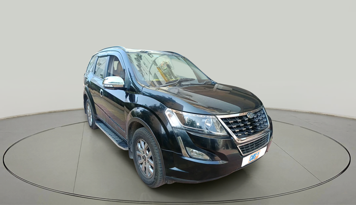 2019 Mahindra XUV500 W9, Diesel, Manual, 1,01,156 km, exterior