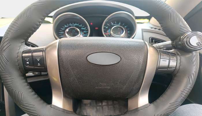 2019 Mahindra XUV500 W9, Diesel, Manual, 1,01,156 km, interior