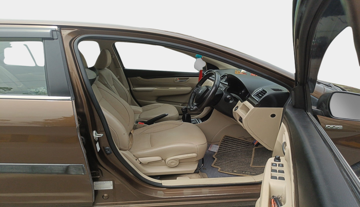2016 Maruti Ciaz ZDI+ SHVS, Diesel, Manual, 48,737 km, interior