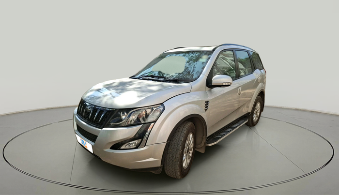 2018 Mahindra XUV500 W9 AT, Diesel, Automatic, 88,061 km, exterior