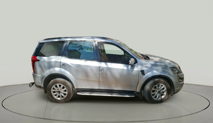 2018 Mahindra XUV500 W9 AT, Diesel, Automatic, 88,061 km, exterior