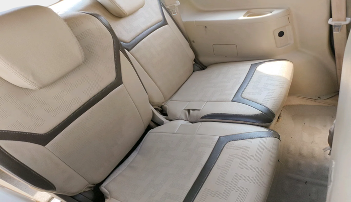 2022 Maruti Ertiga VXI SHVS, Petrol, Manual, 66,995 km, interior