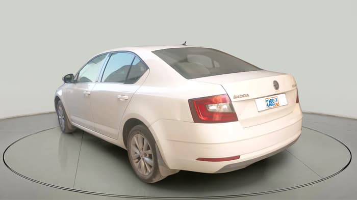 2018 Skoda Octavia 2.0 TDI L&K AT, Diesel, Automatic, 73,230 km, exterior