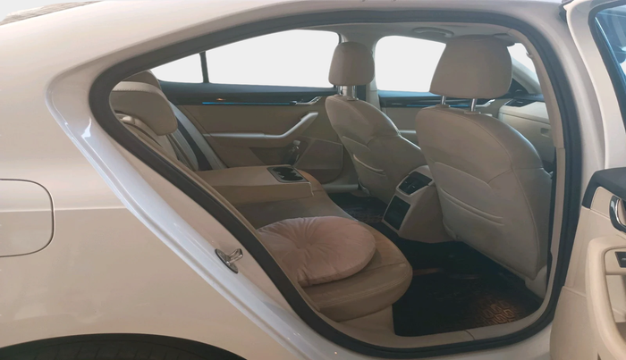 2018 Skoda Octavia 2.0 TDI L&K AT, Diesel, Automatic, 73,230 km, interior