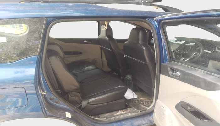 2020 Renault TRIBER RXZ, Petrol, Manual, 84,767 km, interior