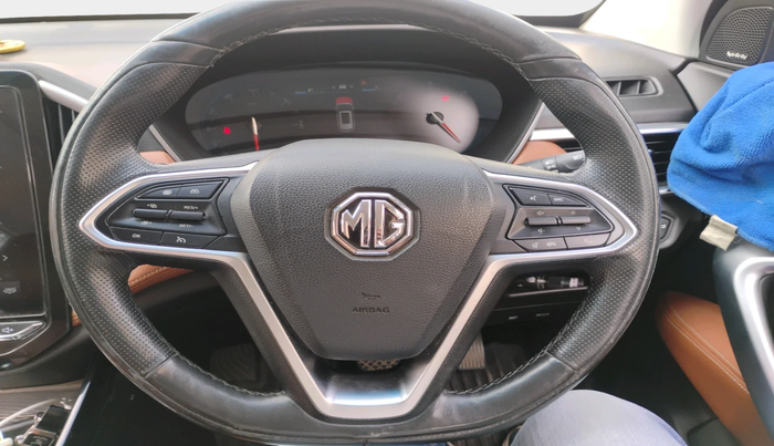 2021 MG HECTOR PLUS SHARP 1.5 PETROL TURBO DCT 6-STR, Petrol, Automatic, 72,449 km, interior