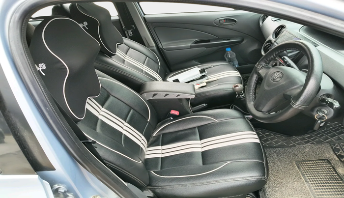2012 Toyota Etios Liva GD, Diesel, Manual, 2,00,339 km, interior
