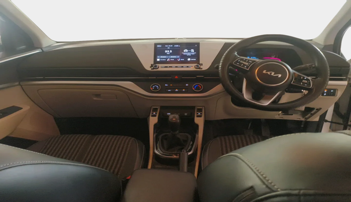 2023 KIA CARENS PRESTIGE 1.5 DIESEL IMT 7 STR, Diesel, Manual, 20,913 km, interior