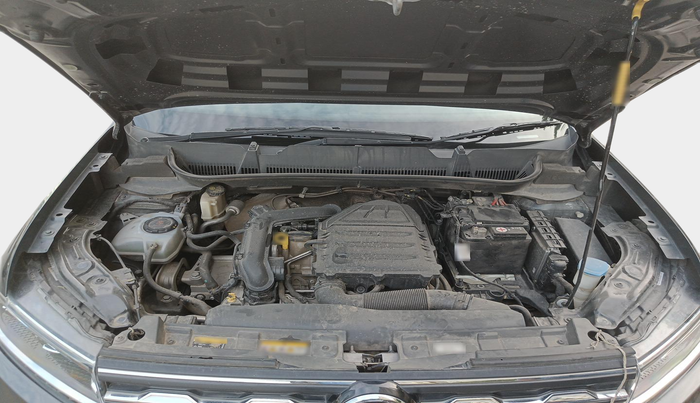 2023 Volkswagen TAIGUN TOPLINE 1.0 TSI AT, Petrol, Automatic, 33,134 km, exterior