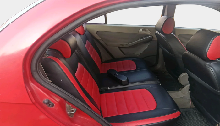 2010 Tata Indica Vista AURA QUADRAJET, Diesel, Manual, interior