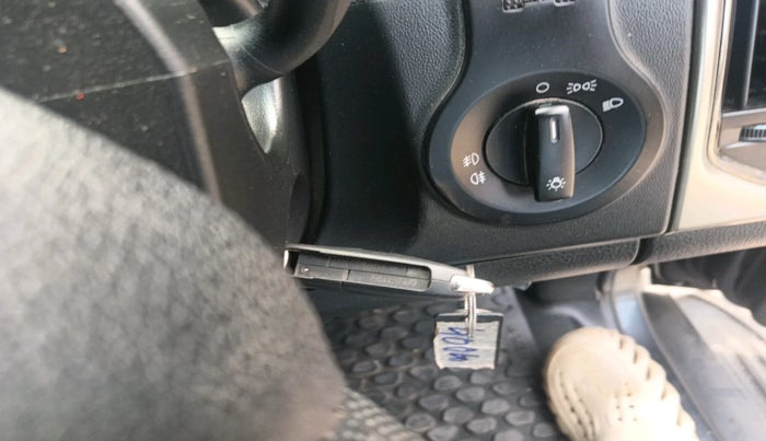 2018 Tata Hexa XM 4X2 7 STR, Diesel, Manual, 88,323 km, interior