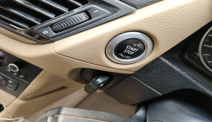 2013 BMW X1 SDRIVE 20D, Diesel, Automatic, 1,74,996 km, interior