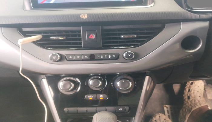 2023 Tata NEXON XMA SUNROOF PETROL, Petrol, Automatic, 15,715 km, interior