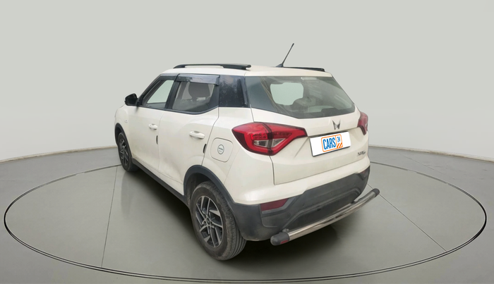 2023 Mahindra XUV300 W6 1.2 PETROL, Petrol, Manual, 22,675 km, exterior