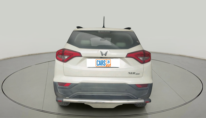 2023 Mahindra XUV300 W6 1.2 PETROL, Petrol, Manual, 22,675 km, exterior