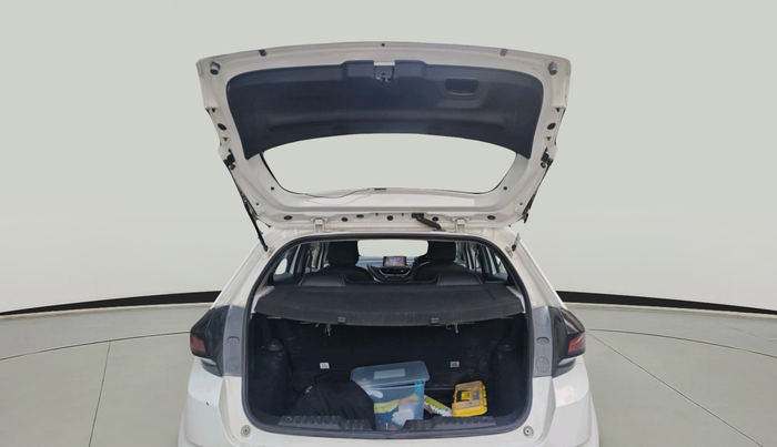 2020 Tata ALTROZ XT PETROL, Petrol, Manual, 72,603 km, exterior