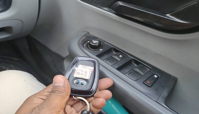 2020 Tata ALTROZ XT PETROL, Petrol, Manual, 72,603 km, interior