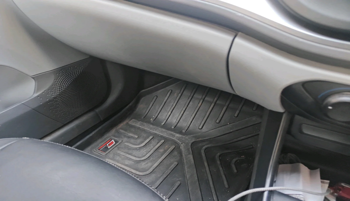 2020 Tata ALTROZ XT PETROL, Petrol, Manual, 72,603 km, interior