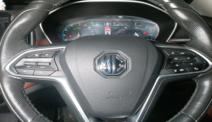 2022 MG HECTOR PLUS SHARP 2.0 DIESEL TURBO MT 6-STR, Diesel, Manual, 54,608 km, interior