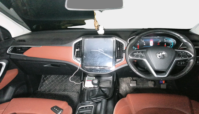 2022 MG HECTOR PLUS SHARP 2.0 DIESEL TURBO MT 6-STR, Diesel, Manual, 54,608 km, interior