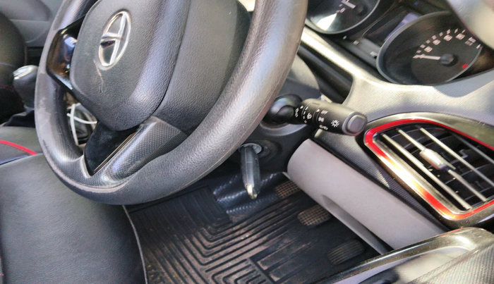 2017 Tata Tiago WIZZ EDITION PETROL, Petrol, Manual, 47,452 km, interior