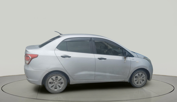 2016 Hyundai Xcent BASE 1.1, Diesel, Manual, 1,57,037 km, exterior