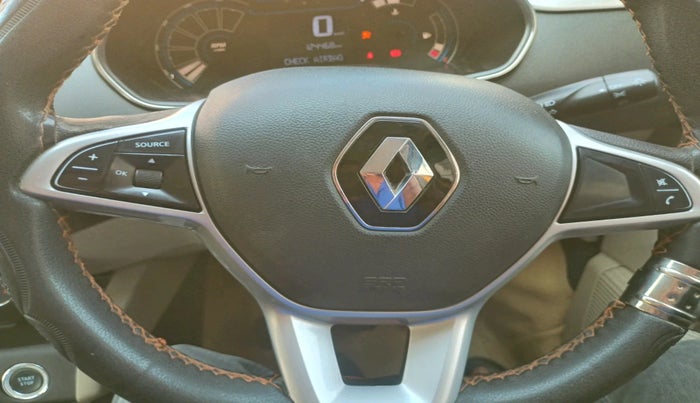 2022 Renault TRIBER RXZ, Petrol, Manual, 1,24,468 km, interior
