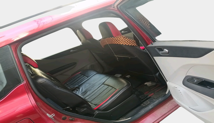 2020 Renault TRIBER RXZ, Petrol, Manual, 76,408 km, interior