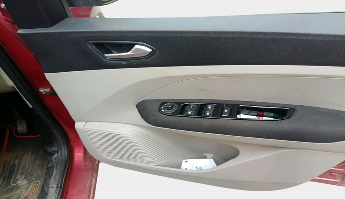 2020 Renault TRIBER RXZ, Petrol, Manual, 76,408 km, interior