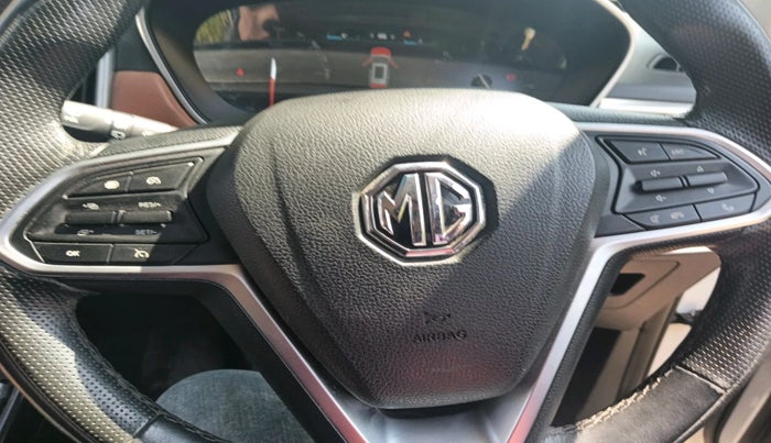 2021 MG HECTOR PLUS SHARP 2.0 DIESEL TURBO MT 6-STR, Diesel, Manual, 41,262 km, interior