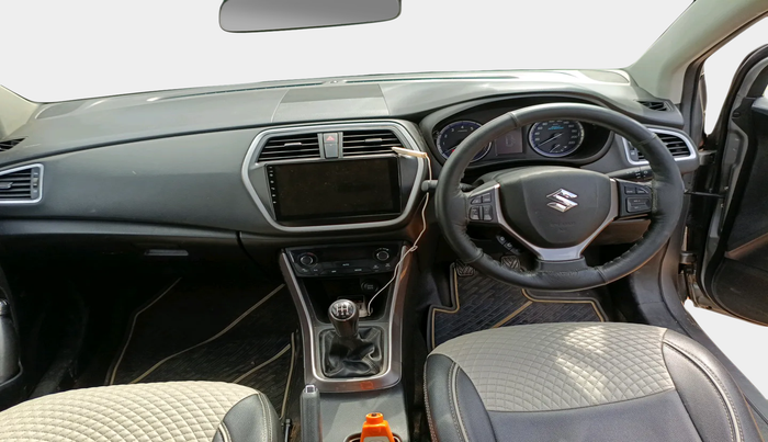 2021 Maruti S Cross DELTA 1.5, Petrol, Manual, 52,743 km, interior