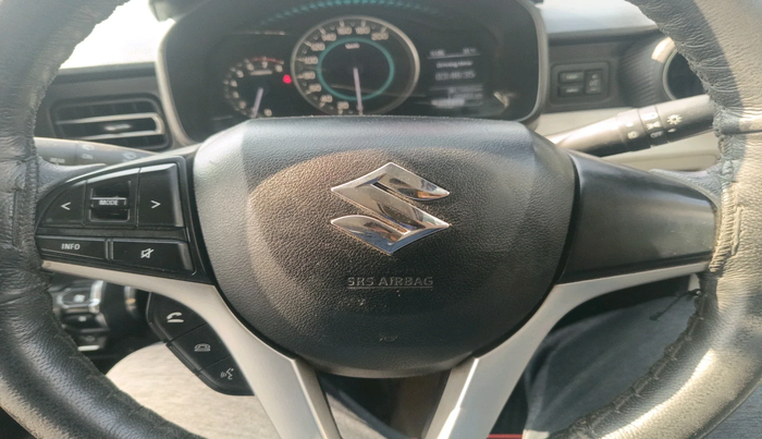 2017 Maruti IGNIS ALPHA 1.2 DUAL TONE, Petrol, Manual, 1,03,398 km, interior