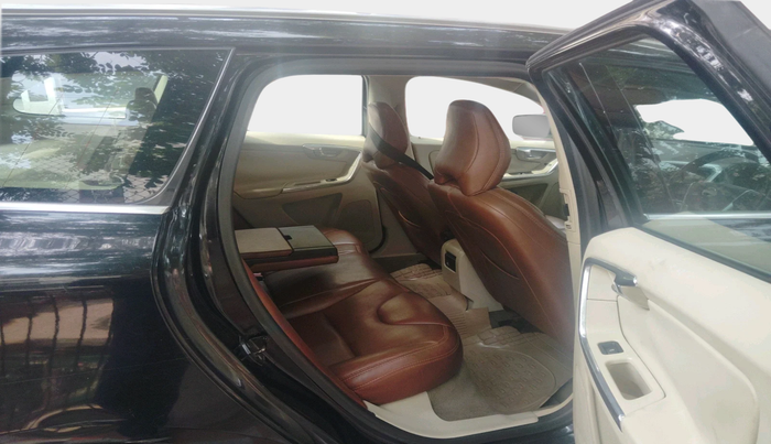 2012 Volvo XC 60 D4 KINETIC, Diesel, Automatic, 1,46,550 km, interior