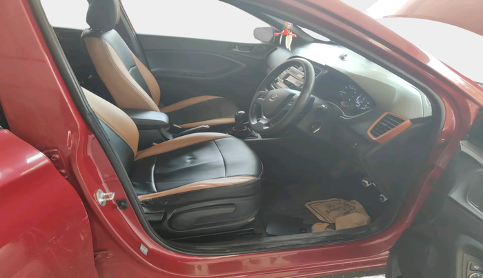 2016 Hyundai i20 Active 1.2 S, Petrol, Manual, 70,971 km, interior