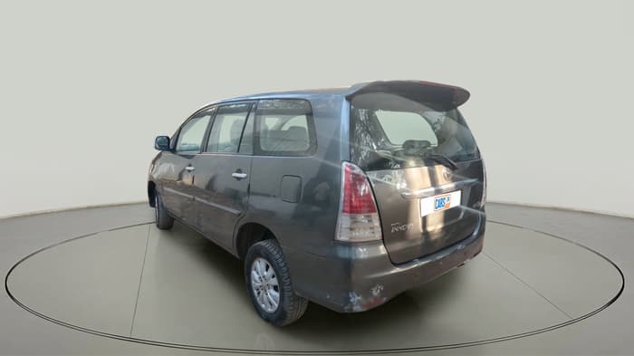 2011 Toyota Innova V 2.5 8 STR, Diesel, Manual, 19,418 km, exterior