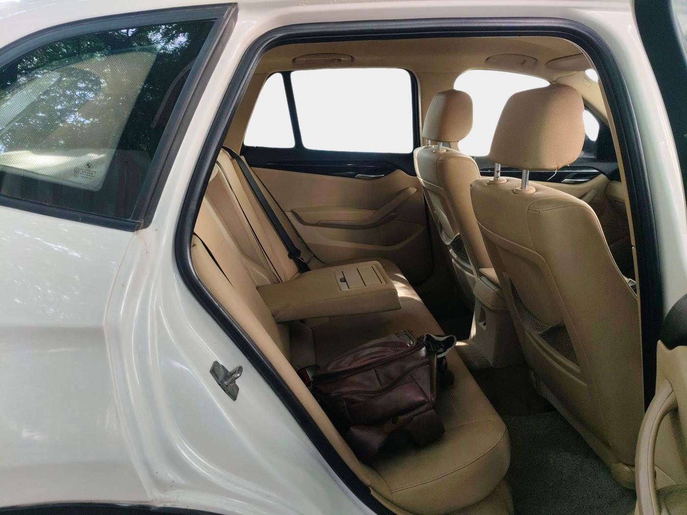 2011 BMW X1 sDrive20d, Diesel, Automatic, 82,323 km, interior