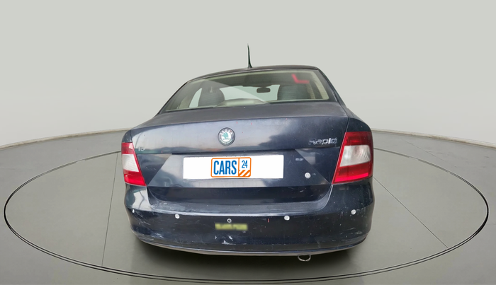 2012 Skoda Rapid ELEGANCE 1.6 TDI CR MT, Diesel, Manual, 1,07,303 km, exterior