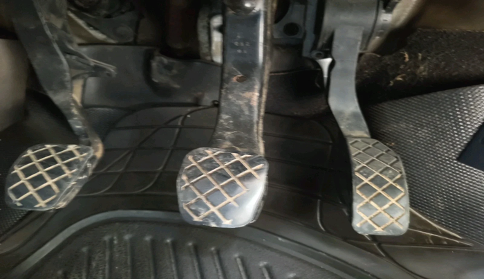 2012 Skoda Rapid ELEGANCE 1.6 TDI CR MT, Diesel, Manual, 1,07,303 km, interior