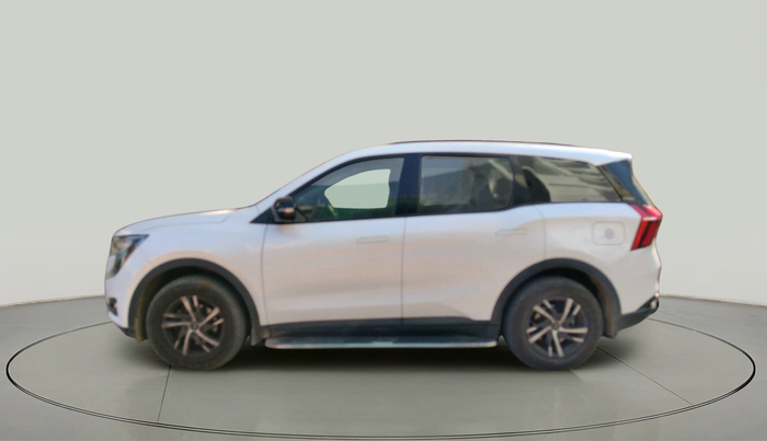 2023 Mahindra XUV700 AX 5 D MT 5 STR, Diesel, Manual, 35,445 km, exterior