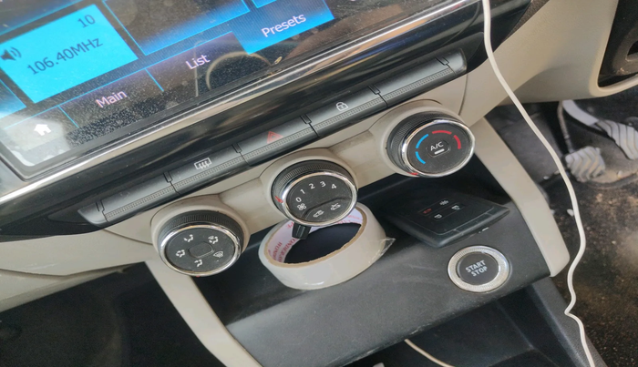 2020 Renault TRIBER RXZ, Petrol, Manual, 46,324 km, interior