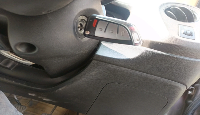 2013 Honda Brio VX MT, Petrol, Manual, 91,145 km, interior