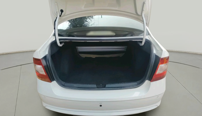 2020 Skoda Rapid AMBITION 1.6 MPI MT, Petrol, Manual, 37,198 km, exterior