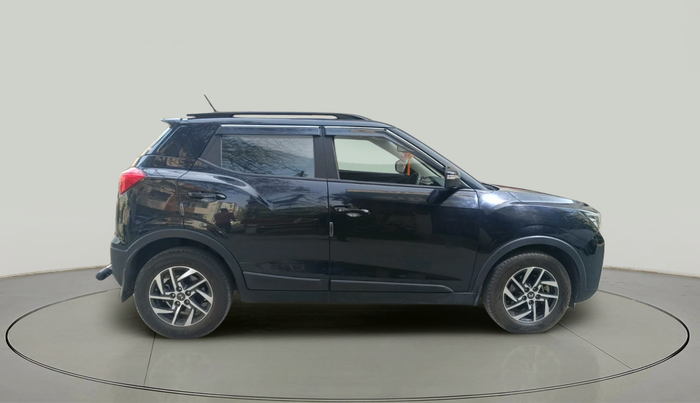 2024 Mahindra XUV300 W8 (O) 1.2 PETROL, Petrol, Manual, 32,776 km, exterior