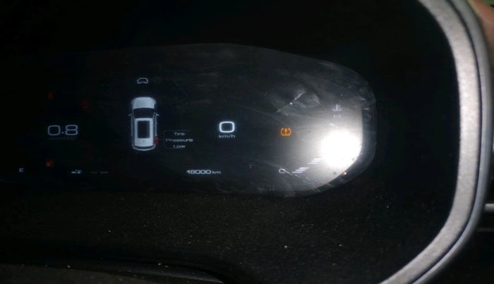 2023 MG HECTOR PLUS SHARP PRO 1.5 TURBO MT 6 STR, Petrol, Manual, 18,000 km, interior