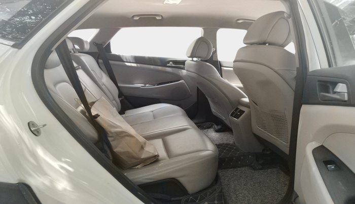 2016 Hyundai Tucson GLS 2WD AT DIESEL, Diesel, Automatic, 1,20,094 km, interior